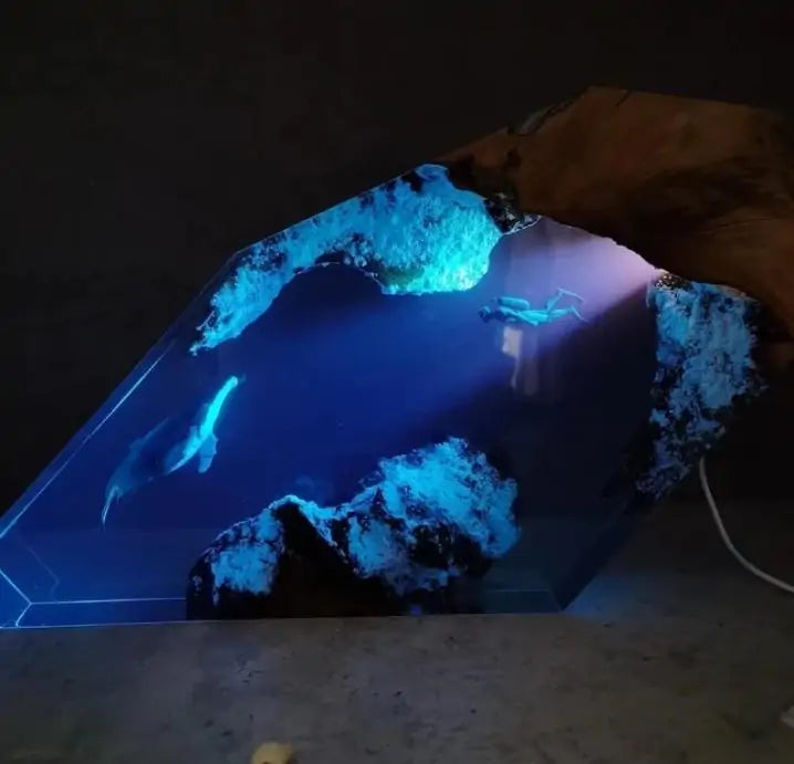 Whale & Diver Resin LED Night Light – Artistic Resin Home Decor Gift